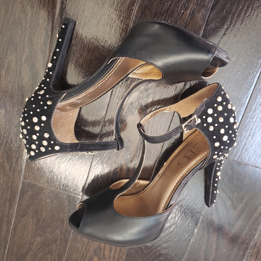 BCBG Paris black heels